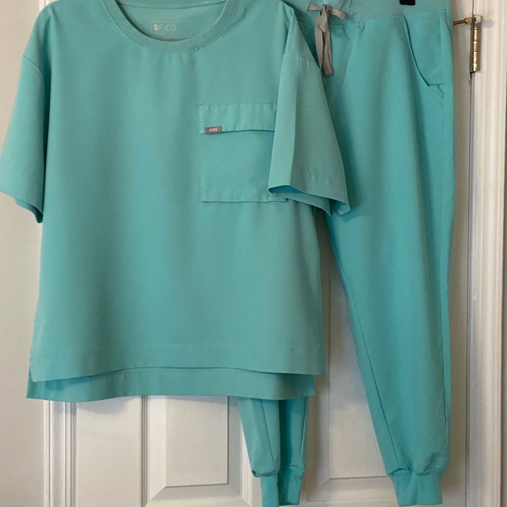 figs Fresh Aqua PXL Zamora joggers, XL top